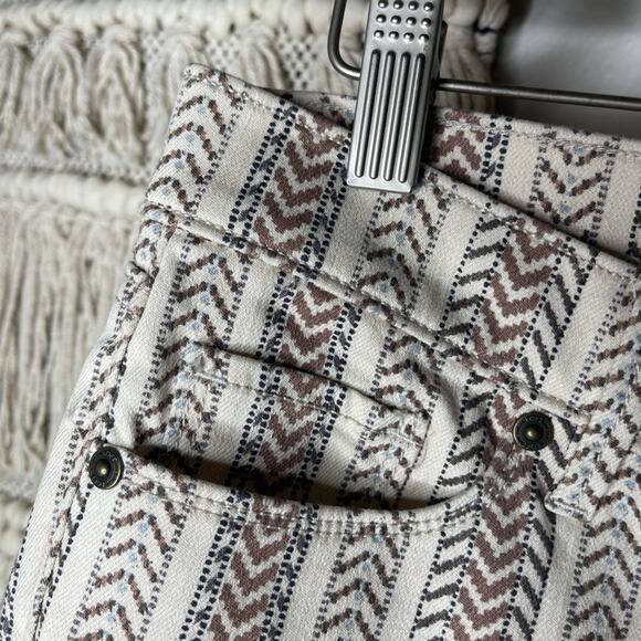 LOFT Modern Cuffed Crop Slim Herringbone Print Pants 27/4 - Picture 6 of 7